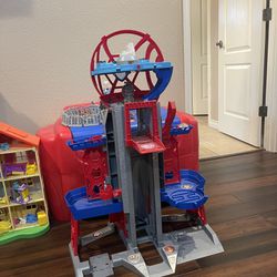 Paw Patrol Ultimate City Tower