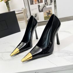 Fashionable high-heeled shoes