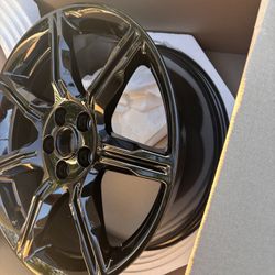 7 Spoke Black Alloy Mustang Rims (4)