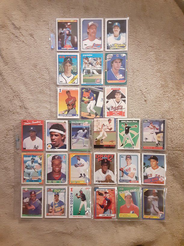 Lot of (27) 1980's - 1990's STAR ROOKIE CARDS (RC) - Baseball - HoFers - MADDUX, CLEMENS, JOHNSON, THOMAS, JETER & many more... NICE!