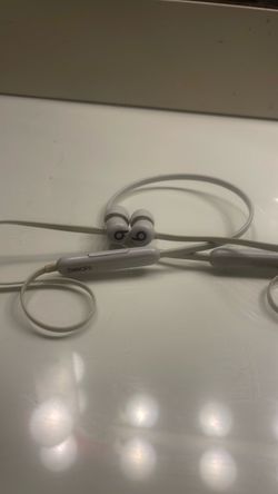 Earphones Beats Flex