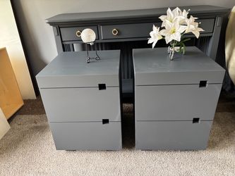 Pair of Gray 2-Drawer Nightstands