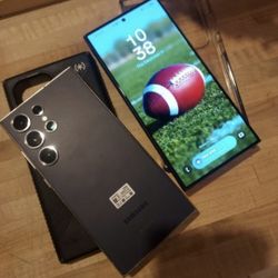 (2) Unluk SAMSUNG S24 ULTRA ($1300)