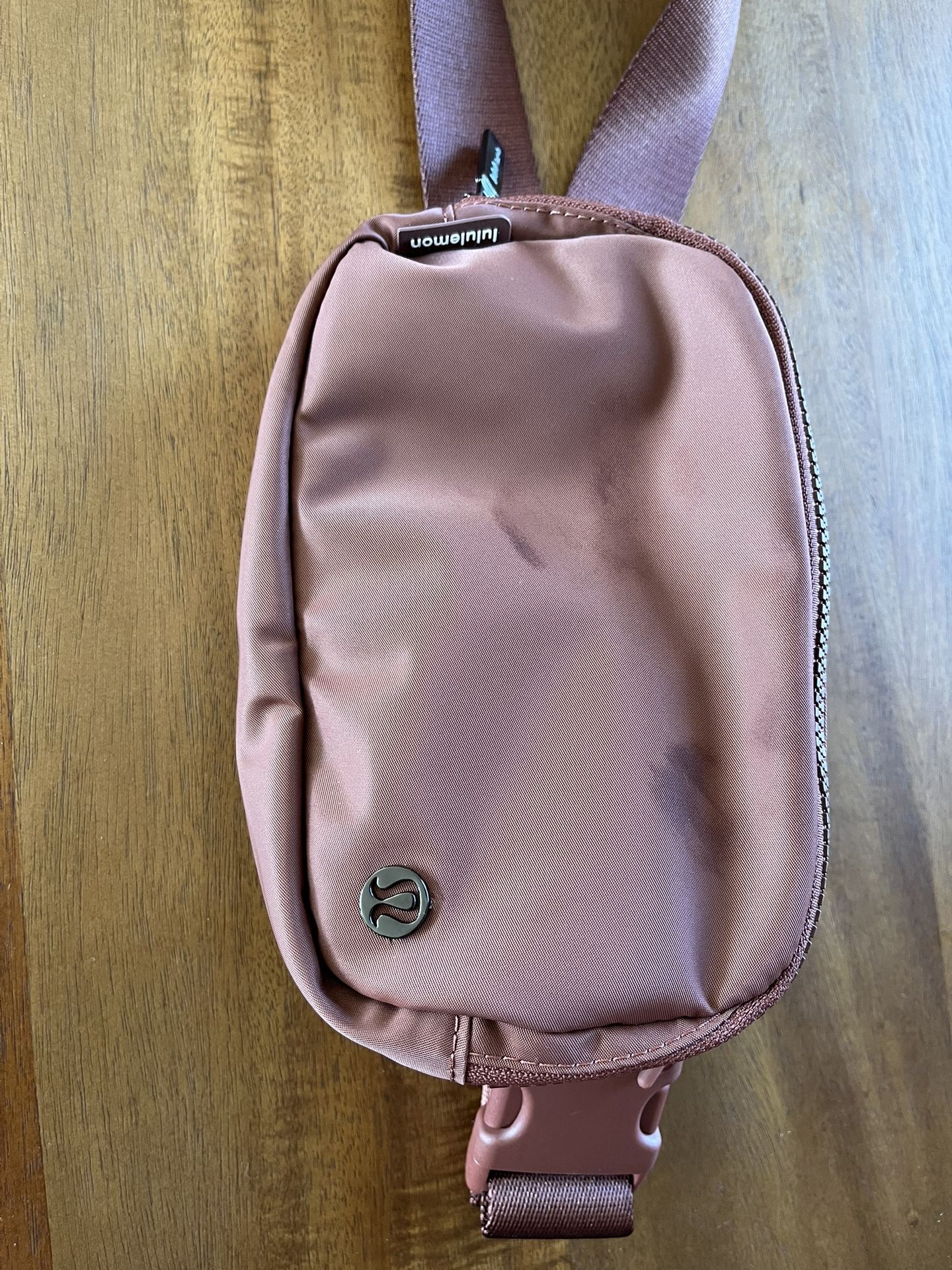 Lululemon Everywhere Bag Nylon Slim Waist Fanny Pack