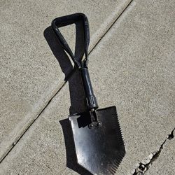 Folding shovel