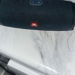 Blue JBL Charge 4