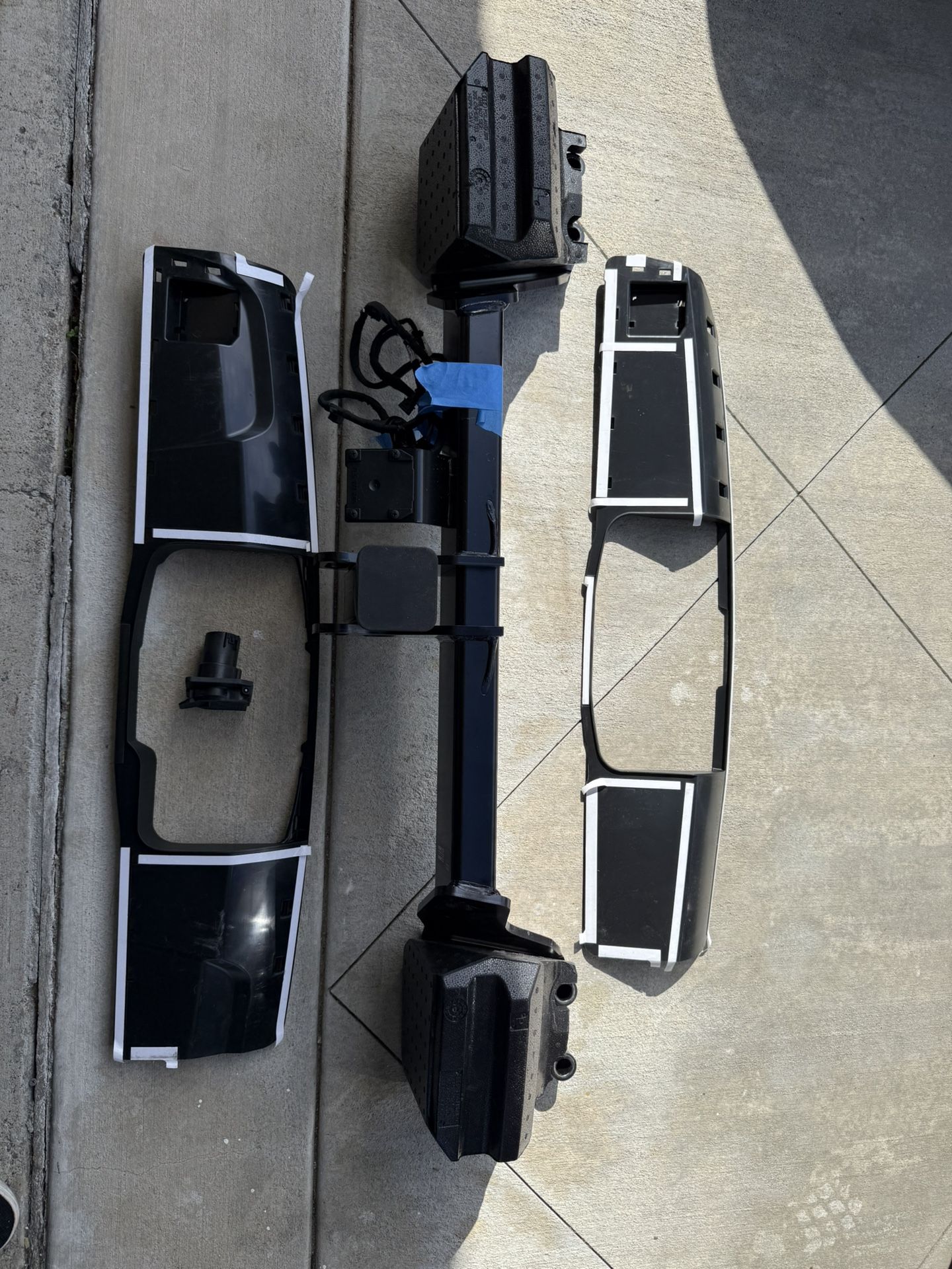 2019-2025 Audi Q8 Trailer Hitch OEM New