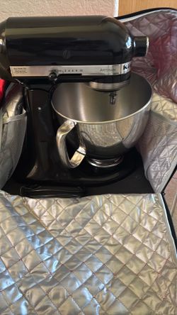 Black kitchenAid mixer
