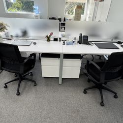 Office Workstation (4 Desks, 4 Chairs)