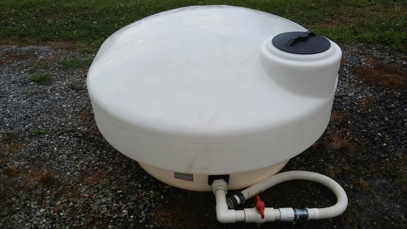 Real water tank . extra clean has only had water in it live stock safe drinking water or pool water