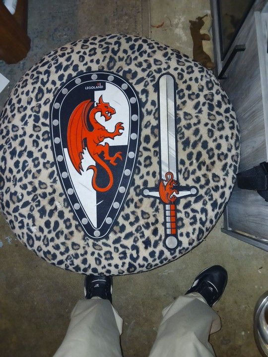 Legoland Red Dragon Sheild And Sword