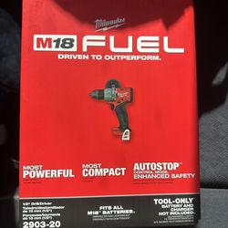 Milwaukee M18 Hammer Drill 1/2” Drill/Driver