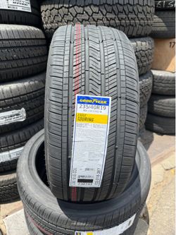 235/40/19 Eagle Touring Good Year Tires