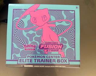Pokemon Fusion Strike Elite Trainer Box Pokemon Center Exclusive ETB (Small Tear)
