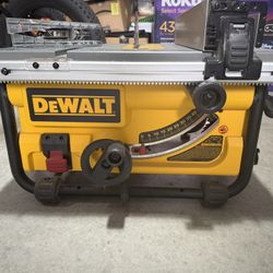Dewalt 15amp 10” Blade Table Saw Only Used A Handful Of Times 