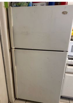 GE Profile 25 Cu. Ft. Refrigerator/Freezer – Works Great