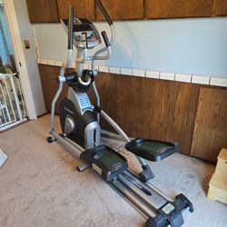 Horizon EX-79 Elliptical With Power Incline