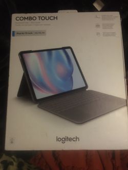 Logitech combo touch iPad Air 13 inch