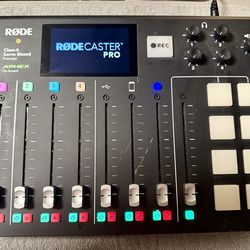 Roadcaster Pro (Audio Interface )
