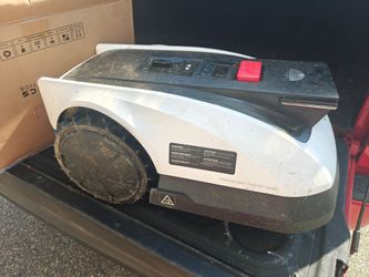 Ecovac O1000 RTK lawnower