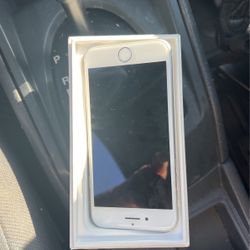 I Sale This iPhone 7 Like New. $120 OBO 