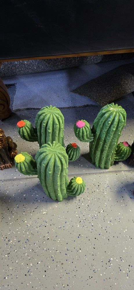 18" Cactus Concrete Statue Yard Art