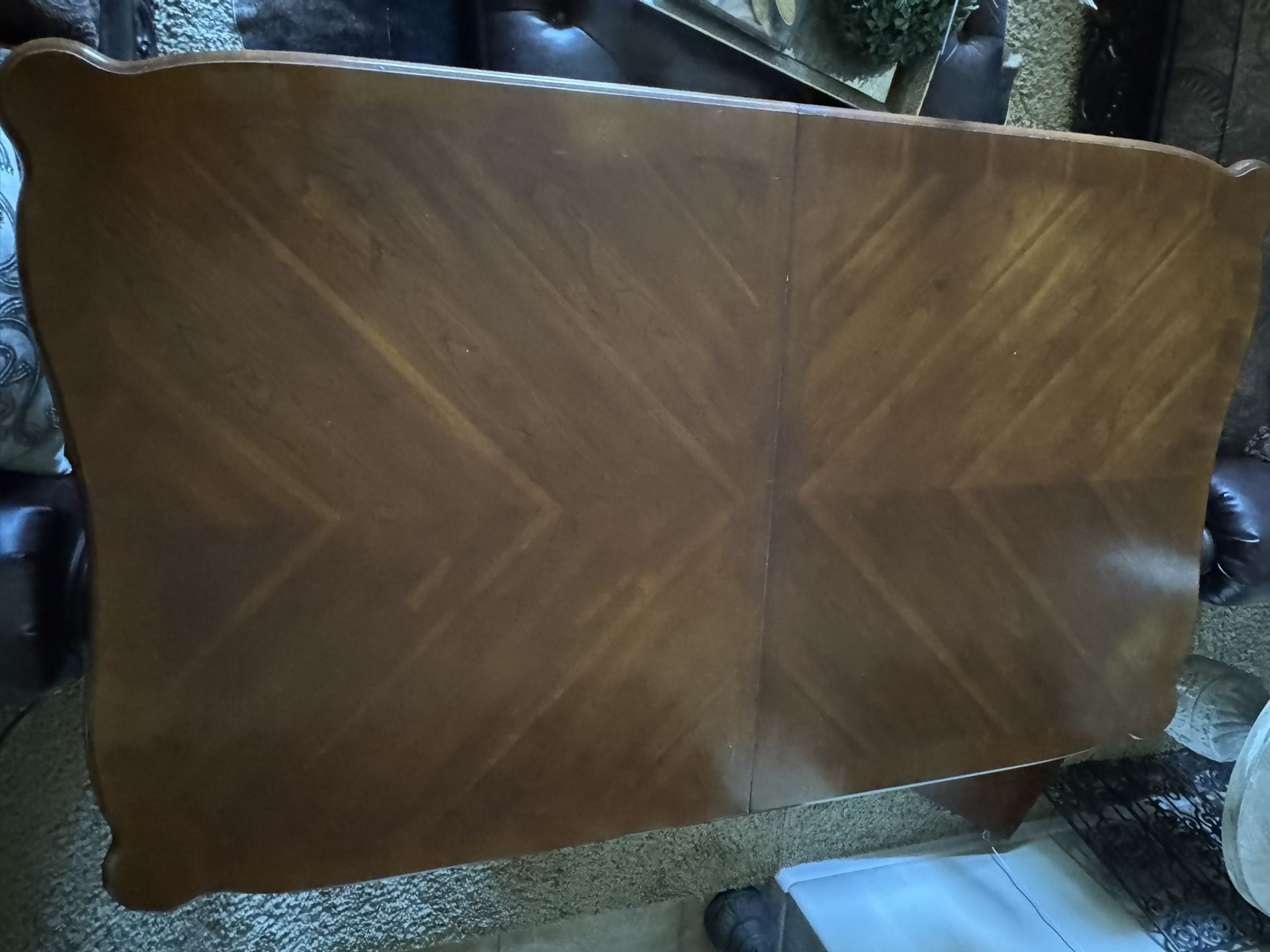 Dining Table with 6 chairs