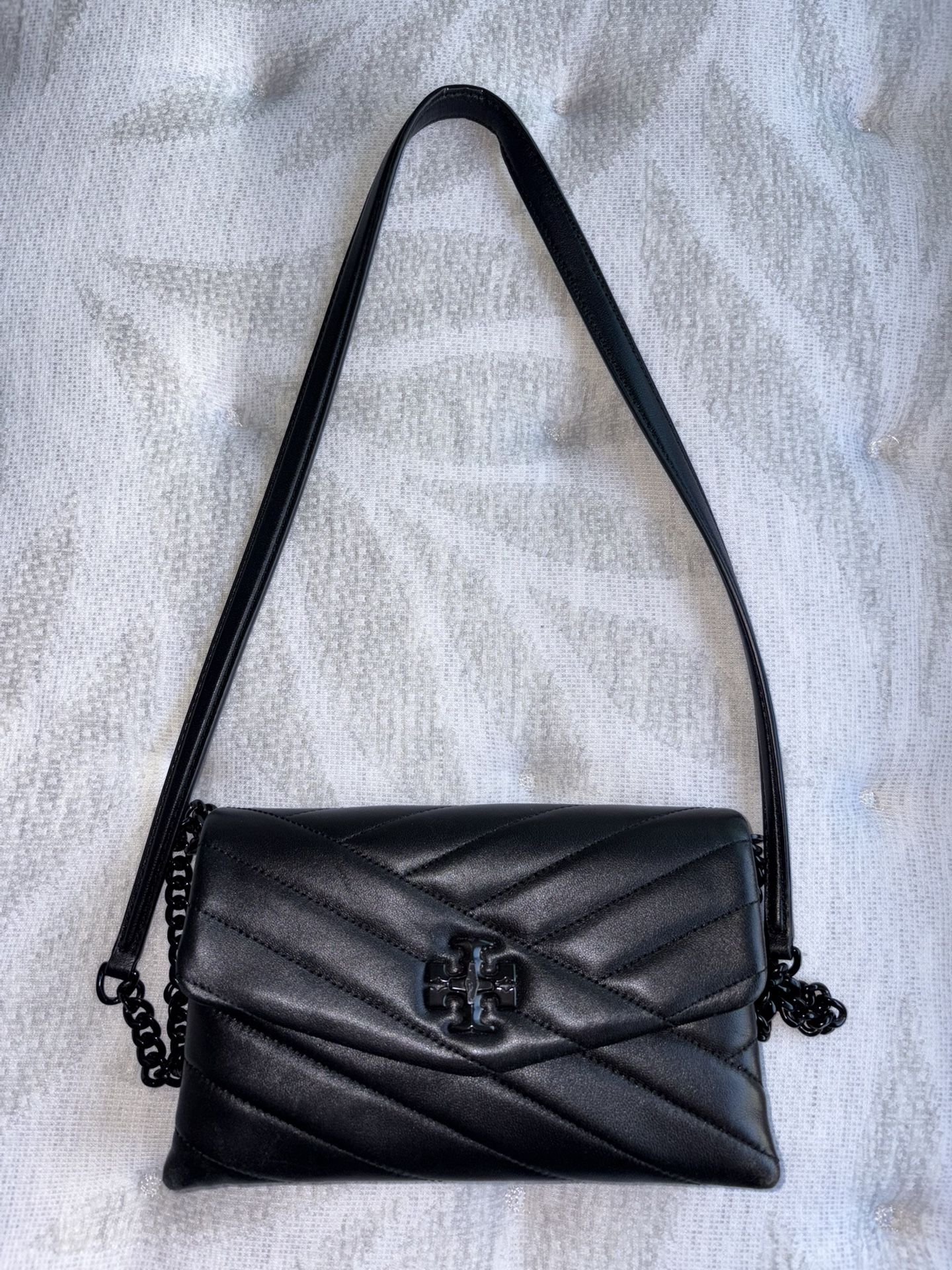 Kira Chevron Powder Coated Chain Wallet