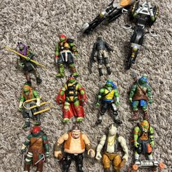 Lot of 11 Teenage Mutant Ninja Turtles Out Of The Shadows w 2 Vehicles Foot TMNT
