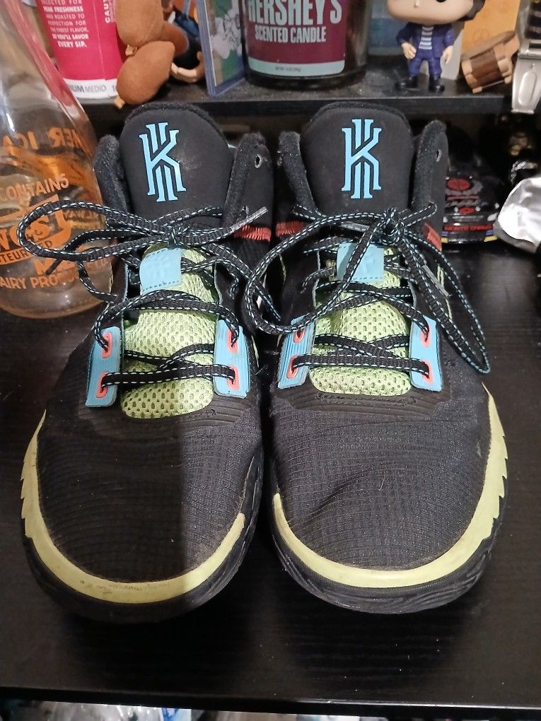 Men's Nike Kylie Flytrap 4 Black Lime Glow Shoes Size 9.5 