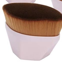 Brand New Foundation Flat Brushes With Carrying Case