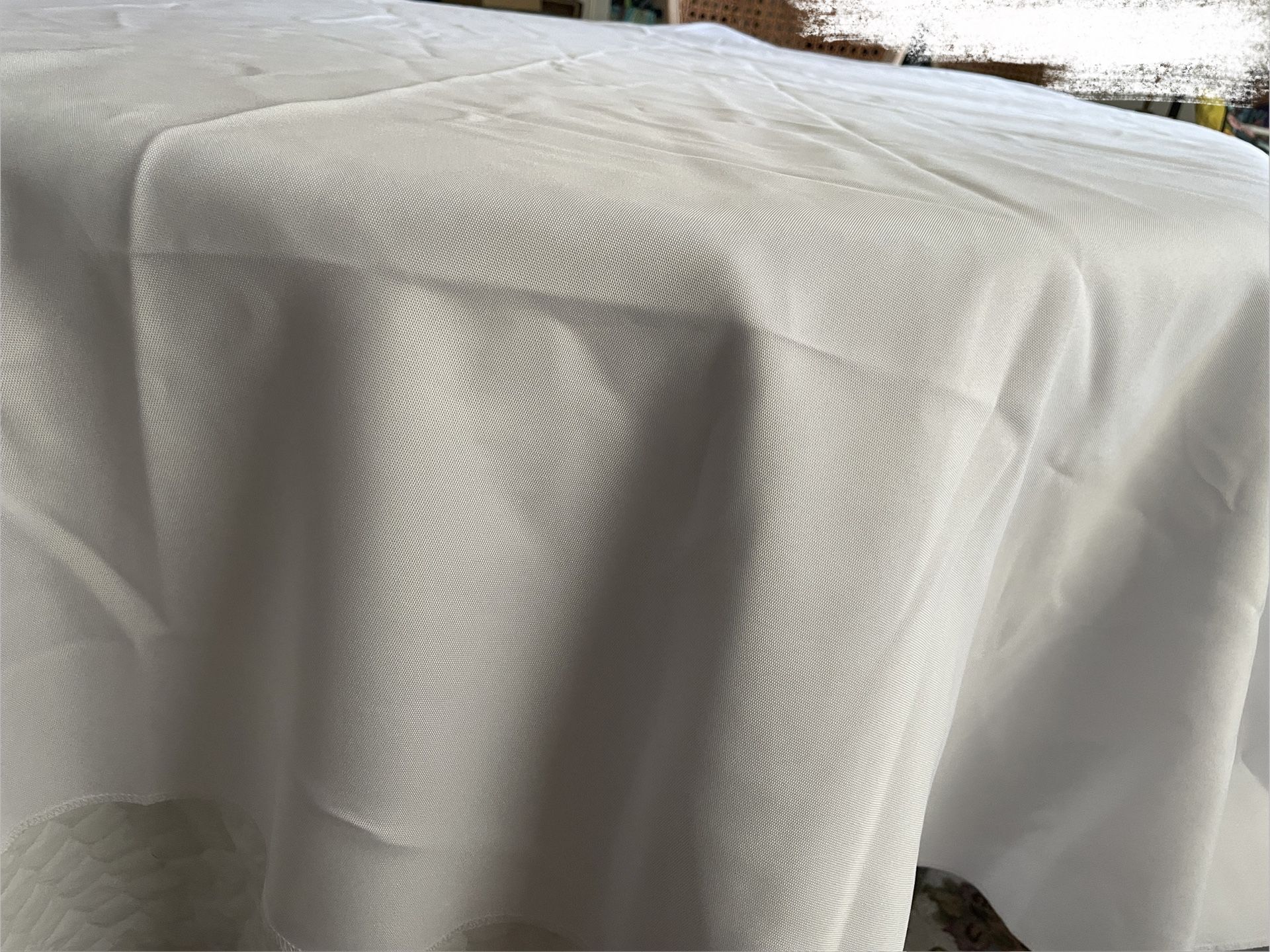 Remedios White Round Polyester Tablecloth 90" Premium Wedding Event Party Banquet