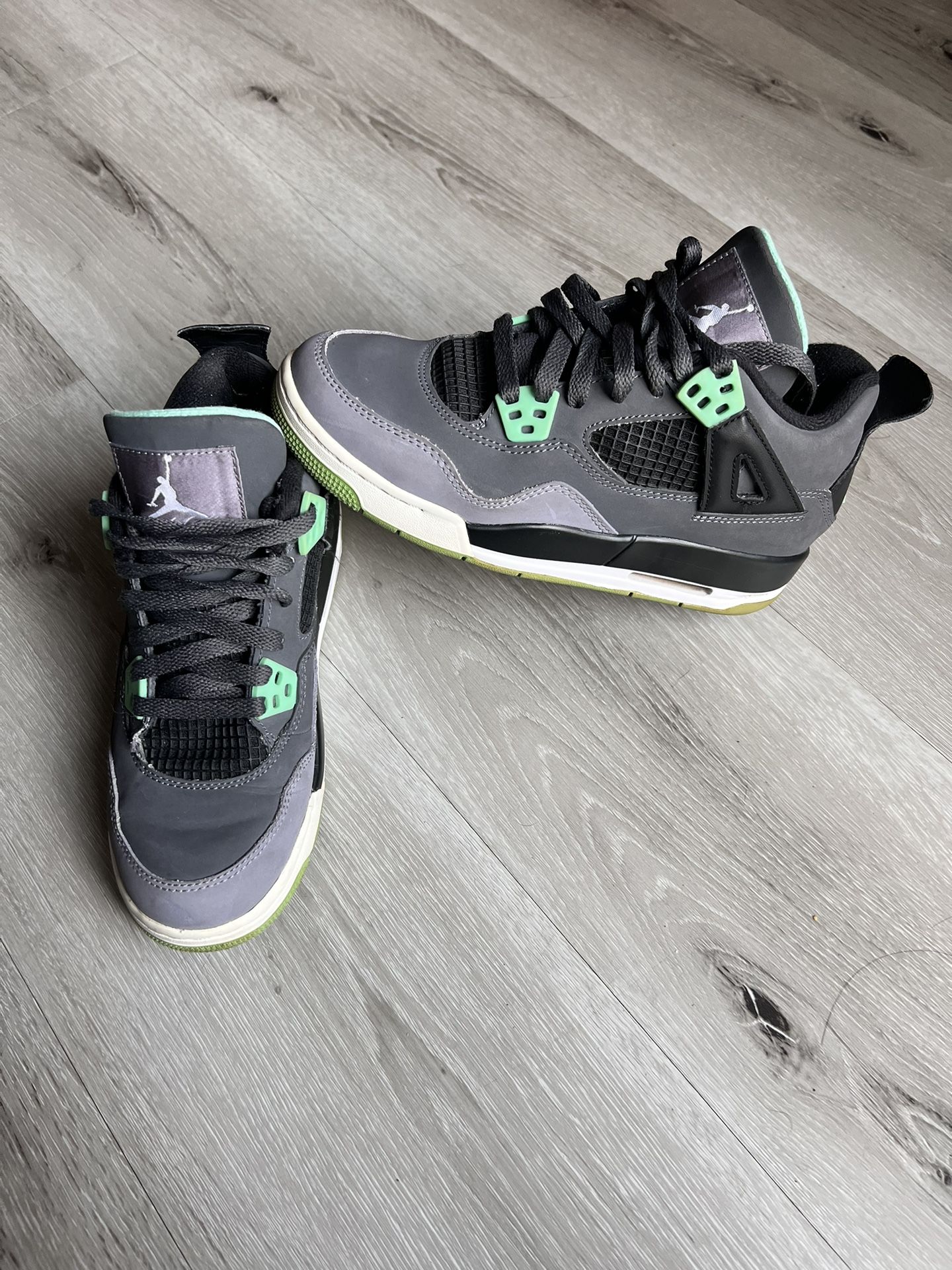 Air Jordan 4 Retro “Green Glow” GS