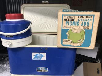 Vintage thermos cooler.