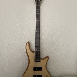 Schecter 4 String Bass Diamond Series 