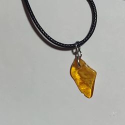 amber necklace 