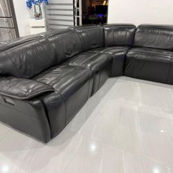 🔥 PRICE REDUCED – Genuine Leather Sectional w/ 3 Power Recliners) 🔥