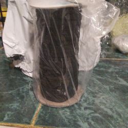 Black elastic roll