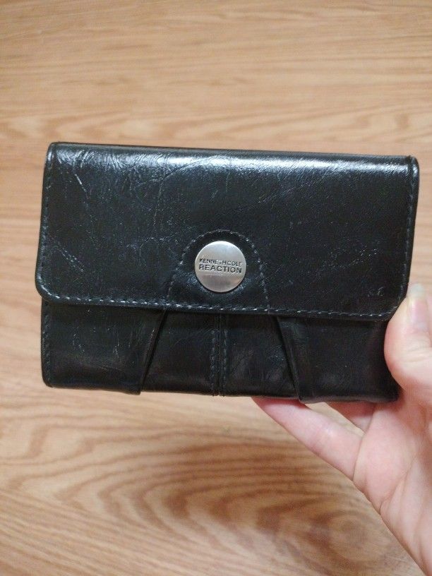 Kenneth Cole Wallet