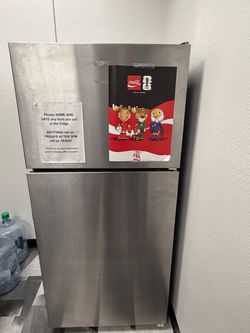 Whirlpool Stainless Steel Refrigerator – Great Condition