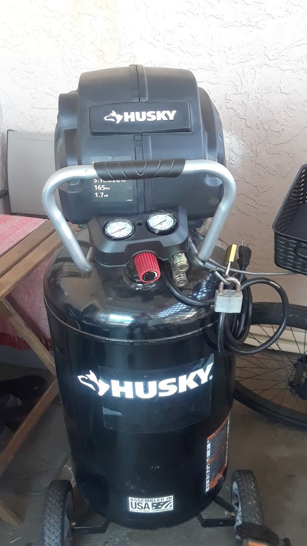 Husky 33 Gallon Portable Electric Air Compressor 165 PSI for Sale in