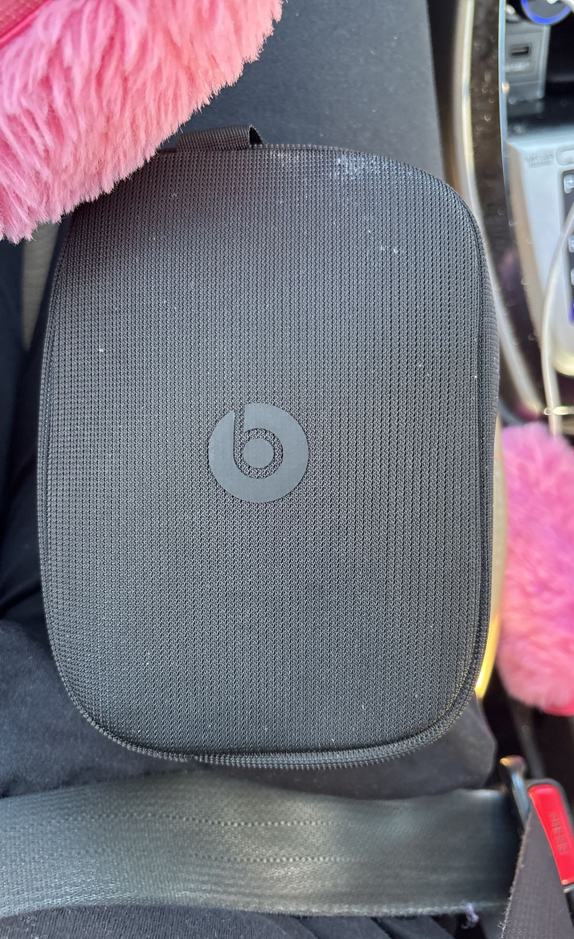 Beats Solo 4