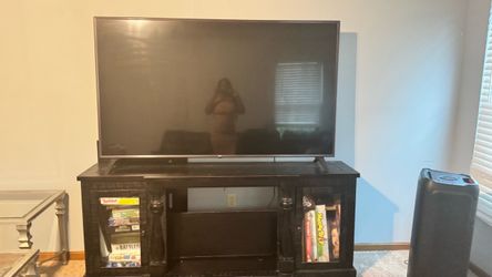 LG Flat Screen TV Large