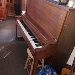 Extra Large Piano