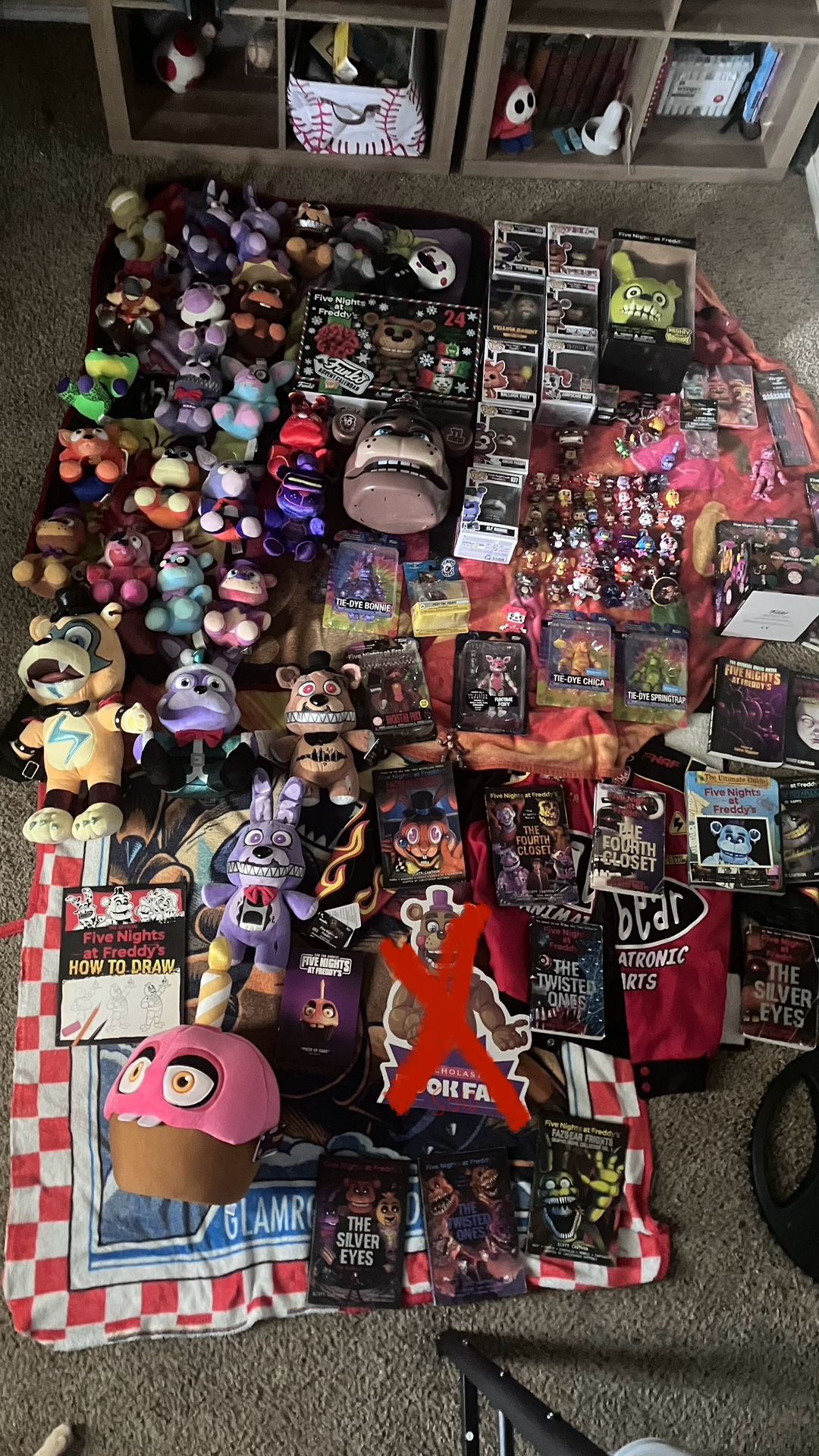 FNAF COLLECTION (I Will Sell Separate Shoot Me A Price For Any Item)