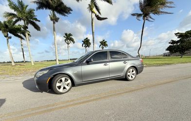 2008 BMW 5 Series - 528i  Sedan 4 Door