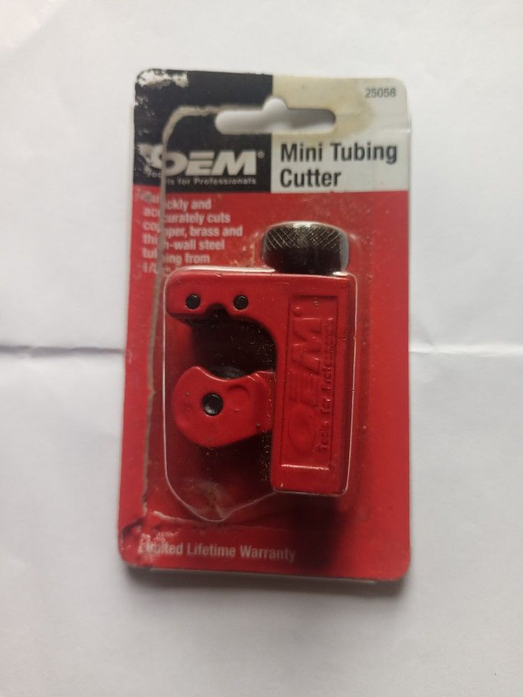 Mini Tubing Cutter. $4