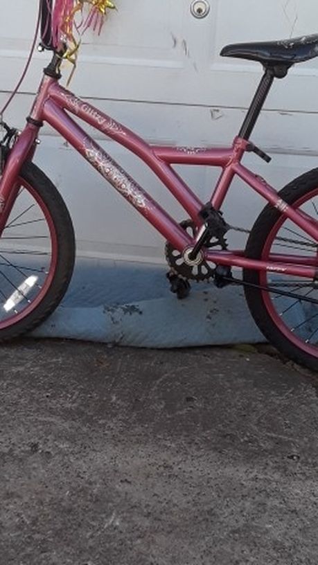 Huffy Glitzy Pink ? 20" Like New