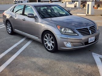 2012 Hyundai Equus