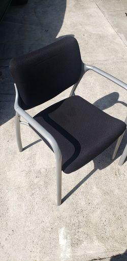 Herman Miller aside Stacking Chairs